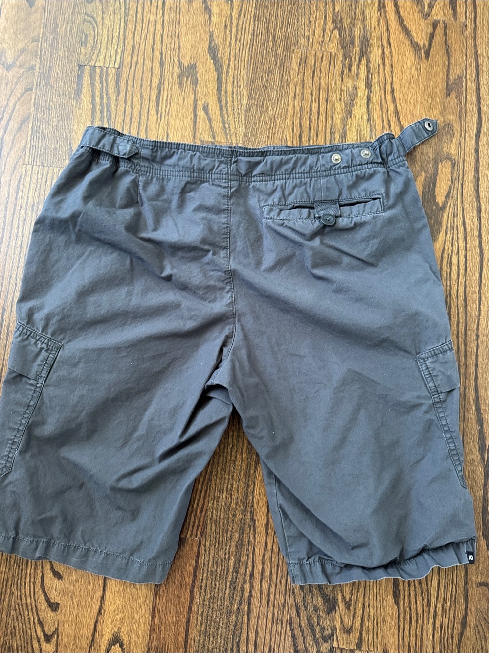 Nike Men's Charcoal Cargo Shorts size M - Picture 5 of 8